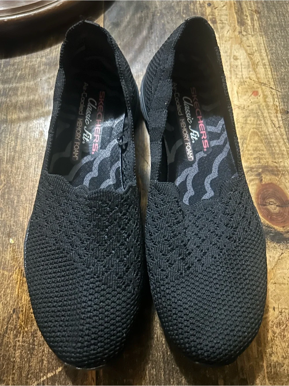 Skechers Seager Stat Women’s Memory Foam Black Slip Ons Size 6.5